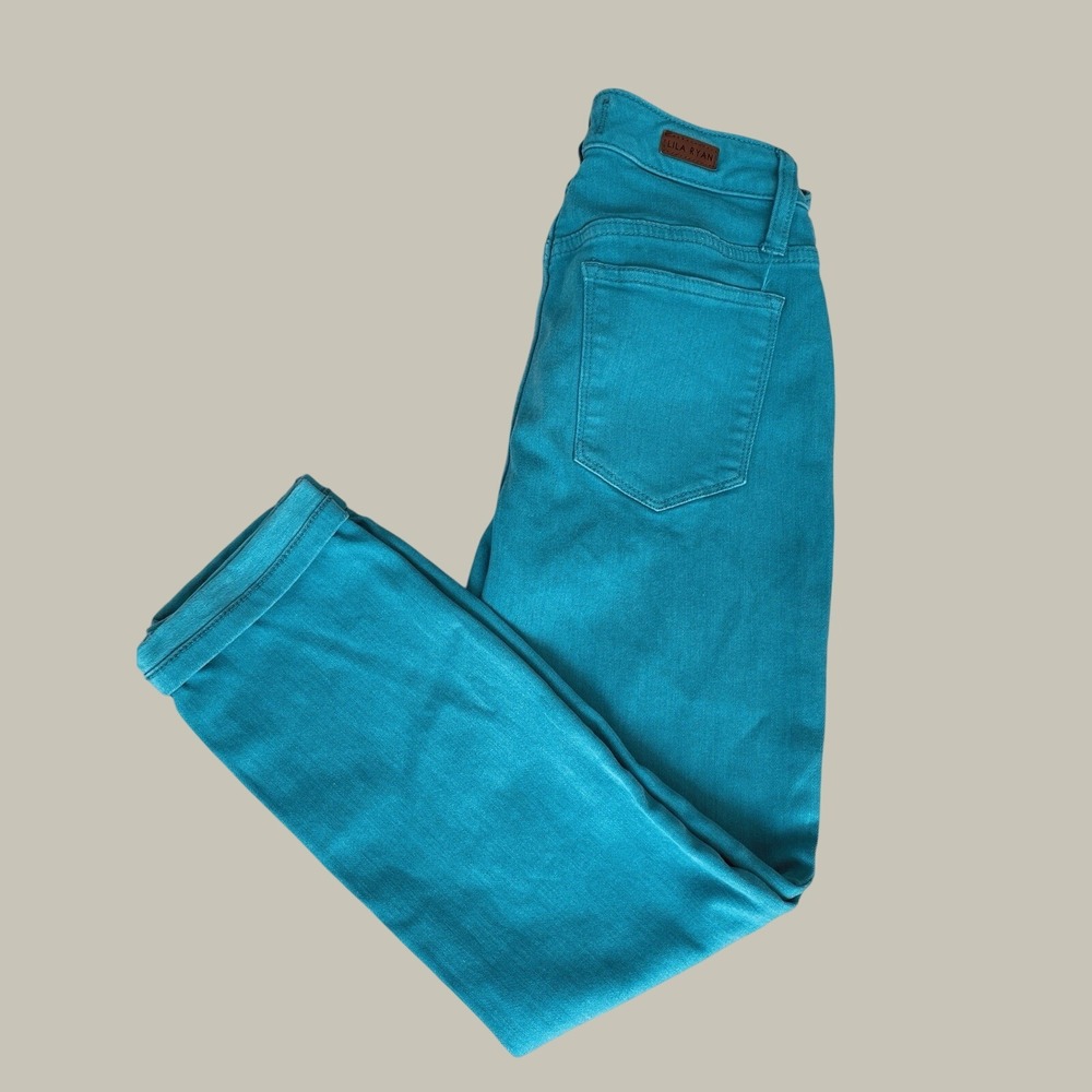 Lila Ryan Skinny Jeans Size 26P Teal Light Wash